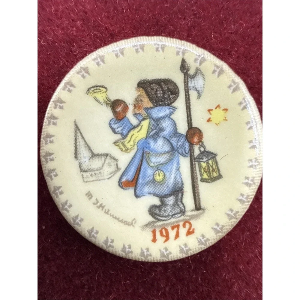 MJ Hummel Miniature Collectors Plates 1971 - 1976, Lot Of 6